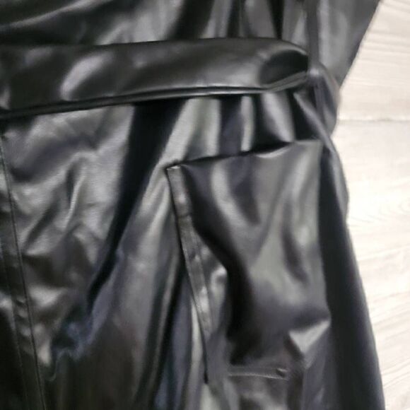 White Birch Faux Leather High Rise Shorts SZ 3XL Paper Bag Tie Waist - Picture 6 of 8